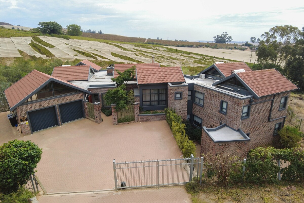 Exterior view of Riebeek Vista and the surrounding landscape