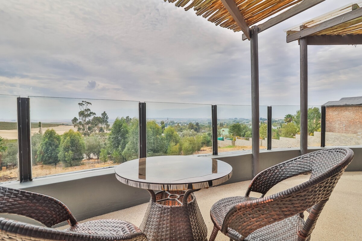 Covered Riebeek Vista balcony overlooking the landscape